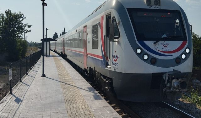 Germencik’e yeni tren durağı: Tren, Neşetiye’ye yanaştı
