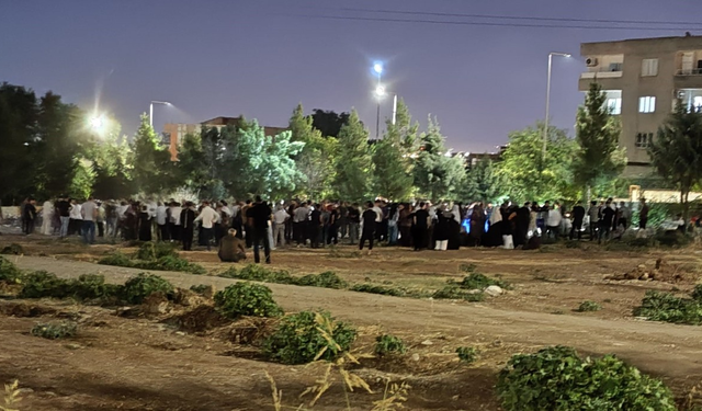 Mezarlıkta silahlı saldırı: Baba, oğlu ve yeğeni öldü