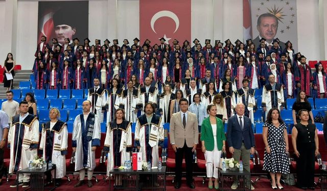 Karaarslan genç eczacıları yalnız bırakmadı