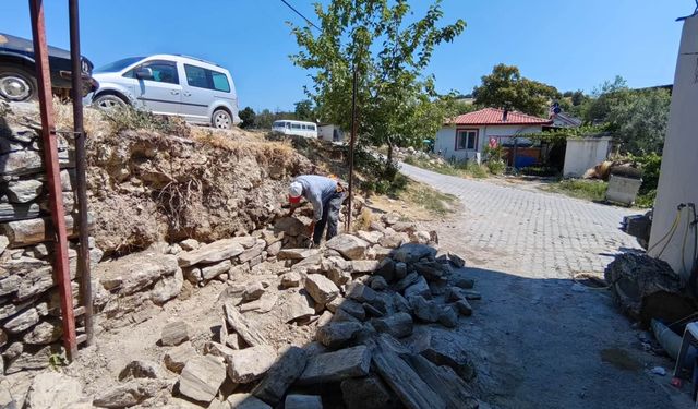Karacasu Belediyesi'nin kırsal mahallelerde Temmuz ayı faaliyetleri: Yollardan göletlere kesintisiz hizmet
