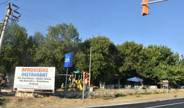 Karacasu Geyre'de 10 dükkan, 1 restoran 40 bin liradan ihaleye çıkıyor