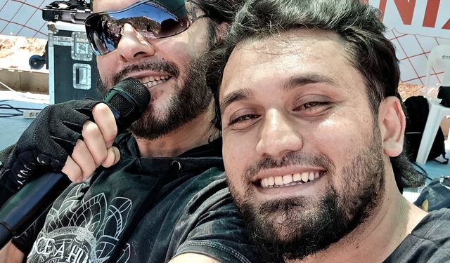 Karacasulu hayranlarından İsmail YK'ya sürpriz
