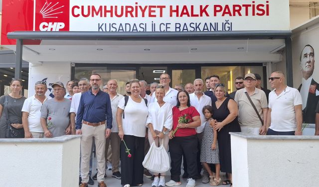 Kuşadası CHP'de Başkan Sargın dönemi resmen başladı