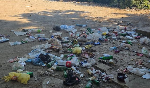 Kuşadası'nda doğanın kalbinde 'Çöp' isyanı