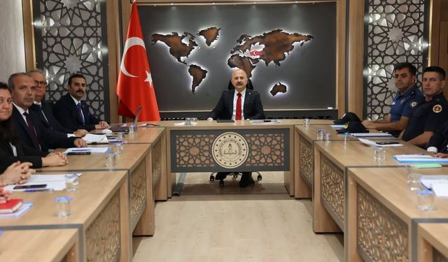 Vali Osman Varol’dan Koçarlı ziyareti: Esnaf ve vatandaşlarla bir araya geldi