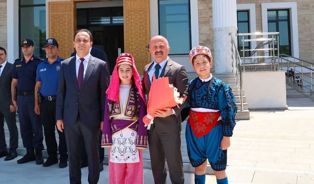 Vali Varol Karpuzlu'da mesai yaptı
