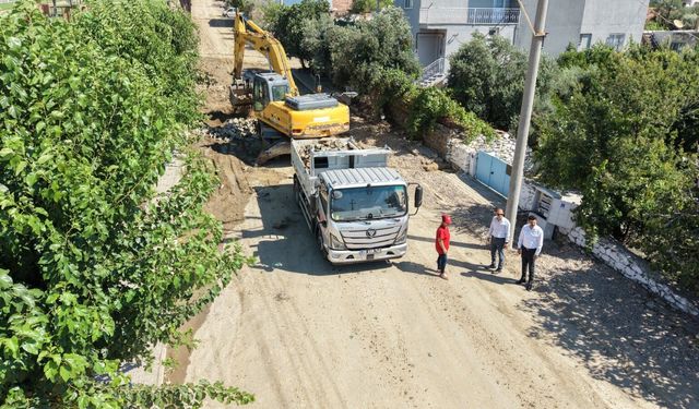 Kuyucak'ta Fatih Mahallesi'nde üstyapı çalışmaları başladı