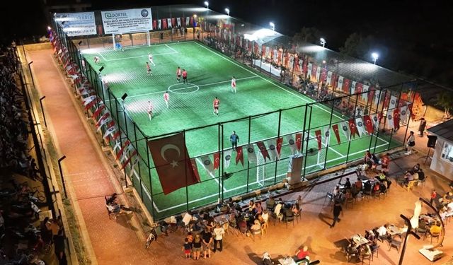Yenipazar’da halı saha turnuvası coşkusu