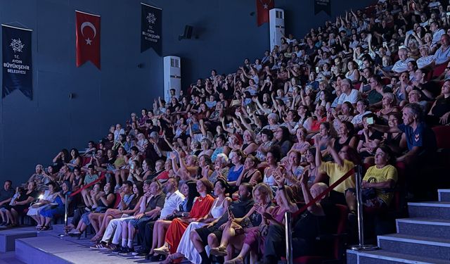 Aydın BŞB’nin “Gece Yolcuları” konseri Didimlileri coşturdu