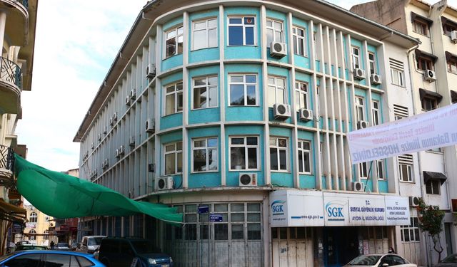 Aydın'da eski SGK binası için kritik çağrı: “Yıkmayın, restore edin”