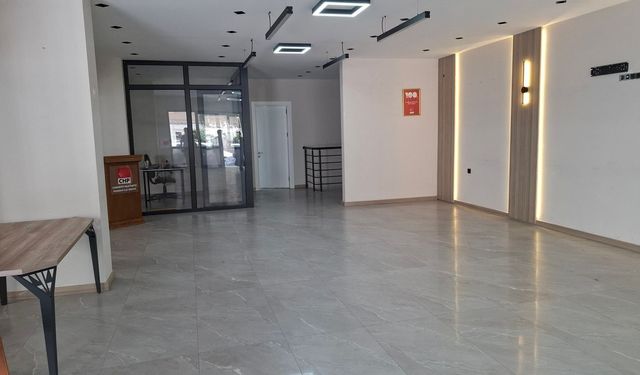'Partinin evrak ve teçhizatlarını kendi ıslak imzasıyla teslim ettik'