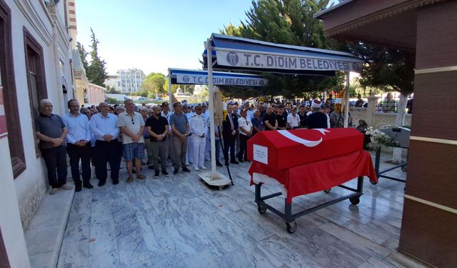 Didimli Kıbrıs Gazisi askeri törenle son yolculuğuna uğurlandı