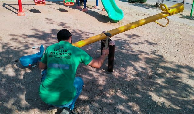 Efeler Belediyesi’nden çocuk parklarında güvenlik mesaisi