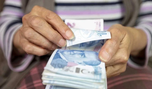 Milyonlarca emekliyi ilgilendiriyor: SGK ve bankalar için kritik tarih