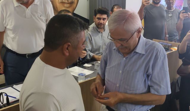 İncirliova'da sürpriz transfer: Akdağ, CHP'den AK Parti'ye geçti
