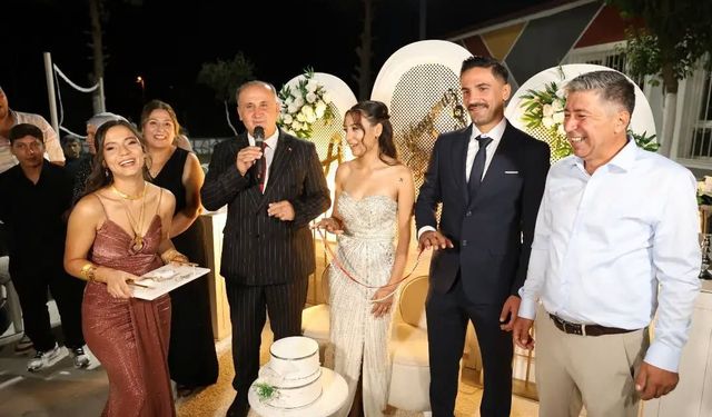 İncirliovalı Başkan, Koçarlı’da nişan kurdelesini kesti