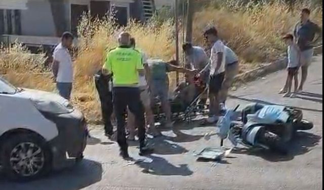 Kuşadası’nda otomobil ile motosiklet çarpıştı: Sürücü yaralandı