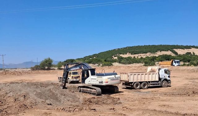 Karacasu Belediyesinden 20 yıllık soruna çözüm: Temizlik başladı