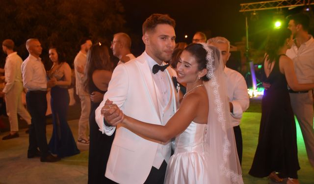 Karacasu'ya Fransız damat: Ege ile Julien'in aşkı evlilikle taçlandı