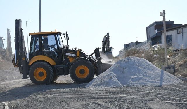 Kuşadası Belediyesi’nden Deirmendere’ye 6 bin metrekarelik yol