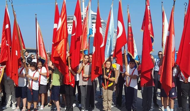 Kuşadası 'Zafer Bayramı' coşkusuna hazırlanıyor