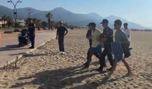 Kuşadası’nda plaj faresi kıskıvrak yakalandı