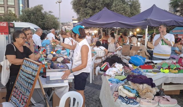 Kuşadası’nda 'Sevgi ve dayanışma' tek çatı altında buluştu