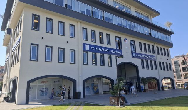 Milletvekili Tezcan’ın kızı ve damadının ofisinde arama başlatıldı