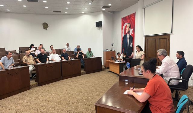 Nazilli meclisi'nde yeni dönem: CHP sadece 2 kişi ile temsil edildi