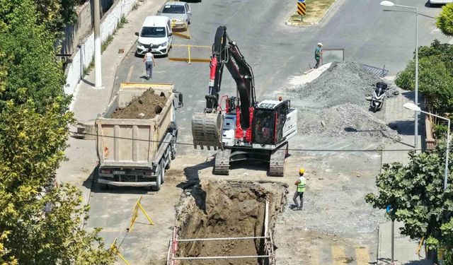 Aydın Caddesi’nde büyük çalışma: 90 yağmur suyu ızgarası yapılacak