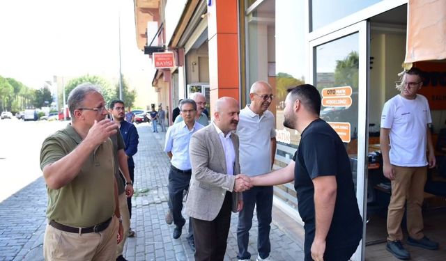 Vali Varol, Toptan Gıdacılar Çarşısı’nda esnaf ve vatandaşlarla buluştu