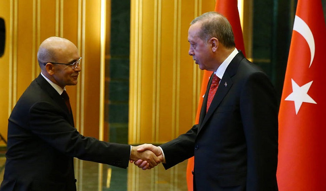 Emeklilerin beklediği haber geldi! En düşük maaş için hazırlık Erdoğan’ın önünde