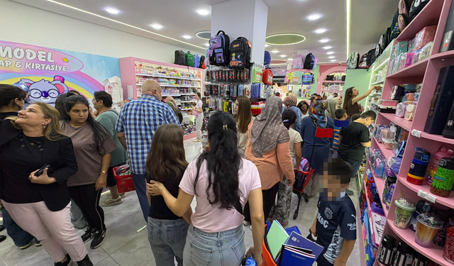 Nazilli’de yürek ısıtan etkinlik: Çocuklar okula dönüş alışverişini Kaymakam Kan ile yaptı