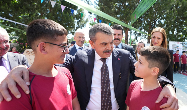Ara tatiller kalkacak mı? Bakan Tekin’den yeni açıklama