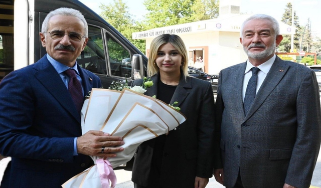 Bakan Uraloğlu: "Milli elektrikli trenin seri üretimine yıl sonu itibarıyla başlayacağız"