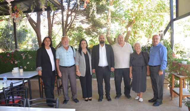 Didim İYİ Parti teşkilatı basınla bir araya geldi