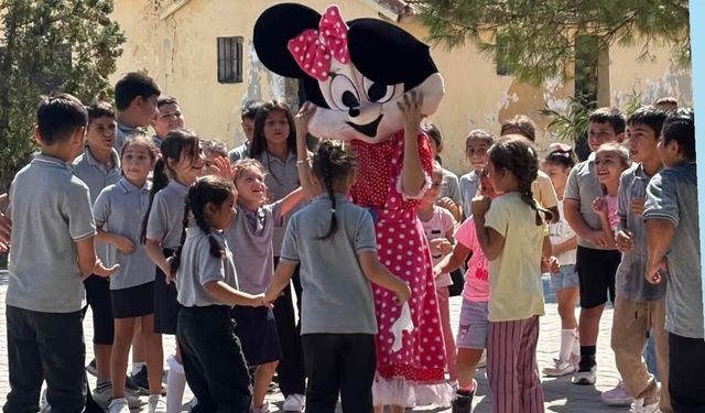 Didim Otizm ve Özel Yetenekli Çocuklar Derneği’nden Balat İlköğretim Okulu’na anlamlı destek