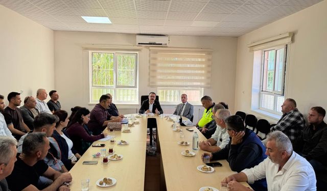 Her şey çocuklar için : Sultanhisar’da servis şoförlerine “güvenlik” mesaisi