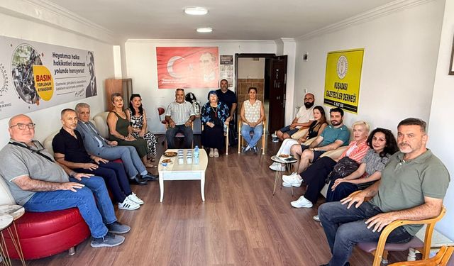 Kaymakam Keklik’ten Kuşadası Gazeteciler Derneği’ne ziyaret
