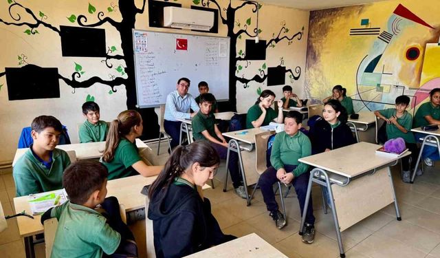 Kaymakam Sözen, Yazıkent’te öğrencilerle bir araya geldi