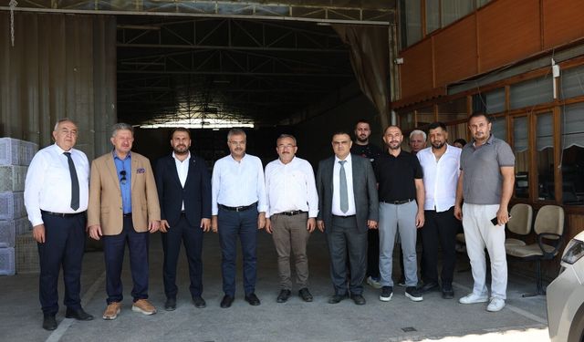 Nazilli’de incir sezonu başladı: Arslan sektör temsilcileri ile buluştu