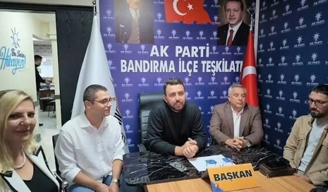 Özgür Özel, AK Parti'ye geçti