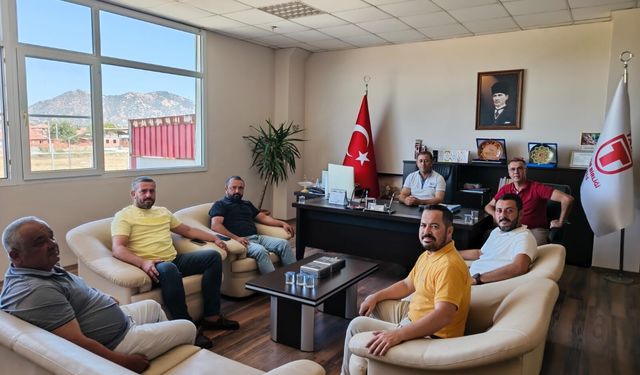 Tariş’te incir zirvesi: Çapakçıoğlu ve Kacar, üreticilerin sorunlarını konuştu