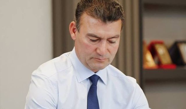 Ümmet Akın, siyasete çifte görevle döndü