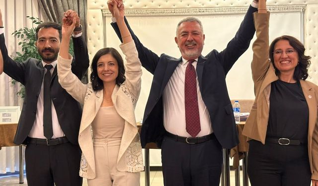 Nazilli’de seçim sona erdi: YENİ Parti’nin başkanı Sevim oldu