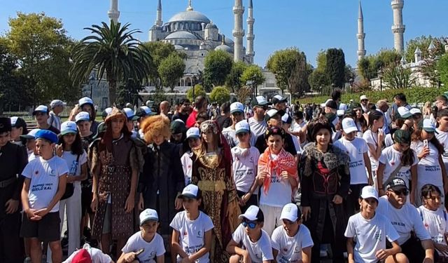 Yeşilay Muaythai Çocuklar Türkiye Şampiyonası’nda Kuşadası rüzgârı