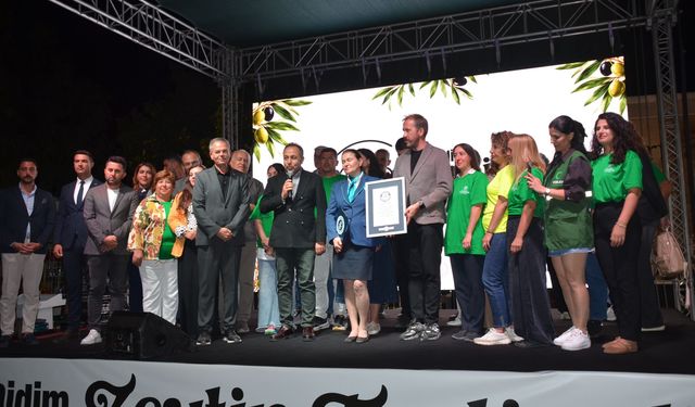 AK Partili Savaş Cengiz’den Başkan Gençay’a zeytin festivali tepkisi
