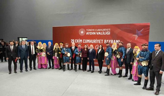 Aydın’da 29 Ekim törenle kutlandı