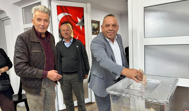 Bozdoğanda Yeni Parti’liler sandık başına gitti: Galip Özel’de oyunu kullandı