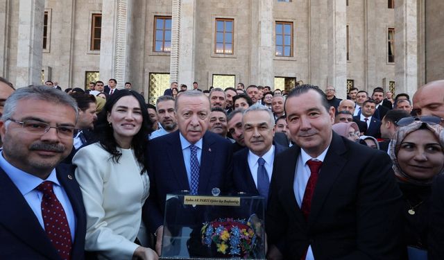 Efeler’den Erdoğan’a 'Efe Fesi'